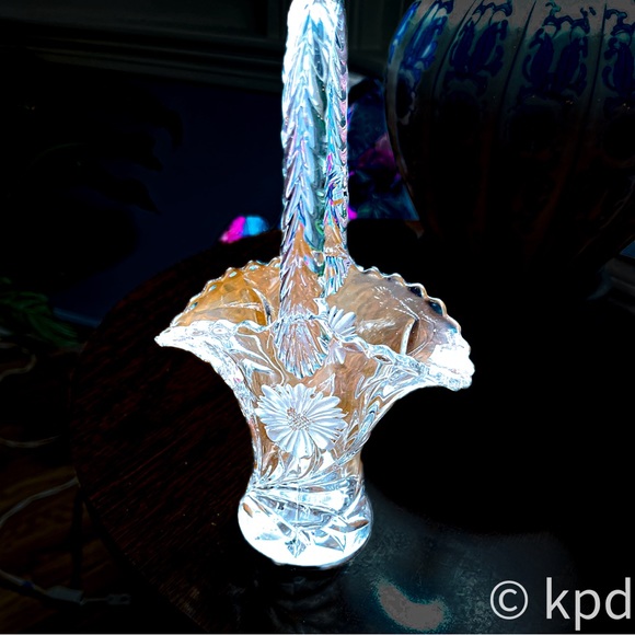 Vintage Duncan & Miller Eteched EAPG 7.5" Handled Flower Basket - Picture 4 of 10